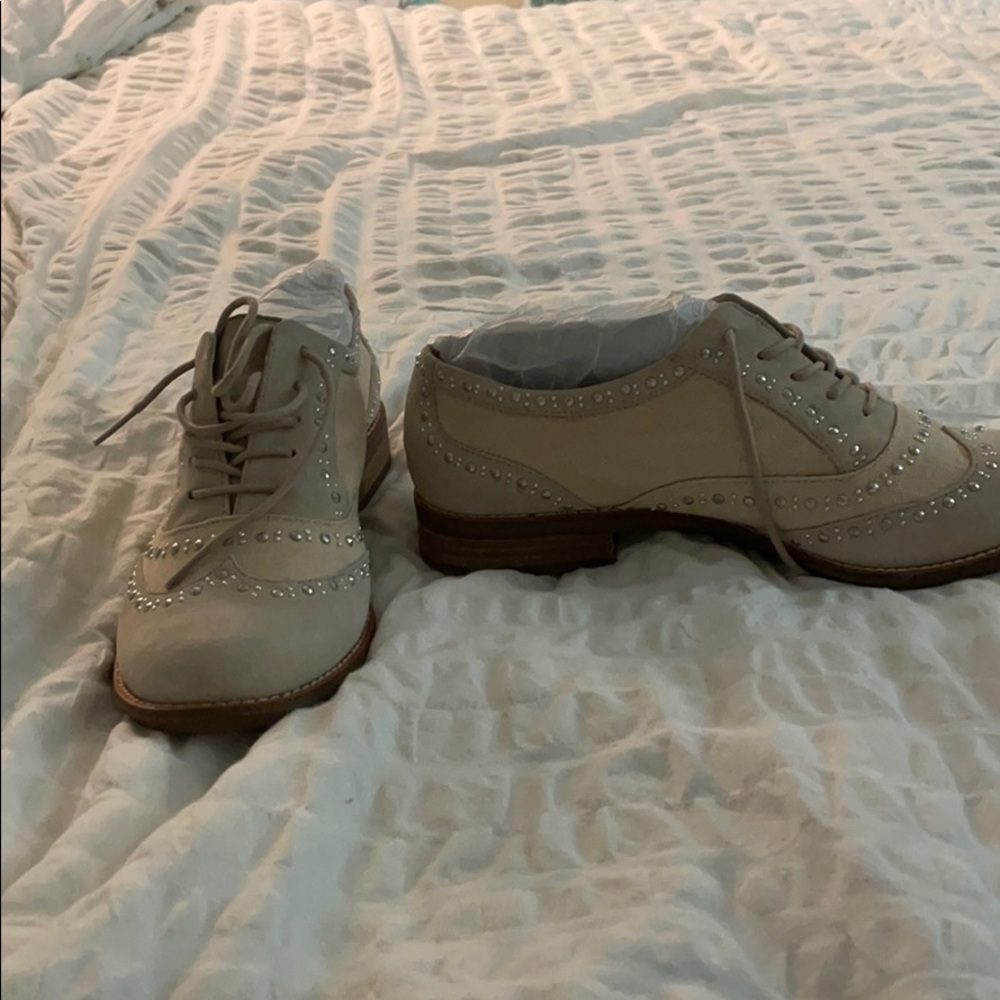 Flat lace up